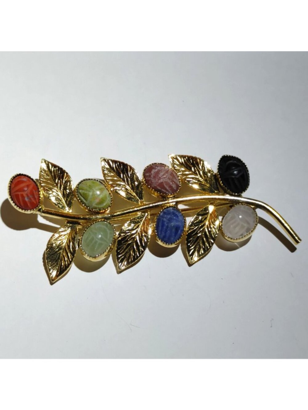 Egyptian Revival Brooch Pin Vintage Carved Scarab Beetle Gold Tone Leaf 2 Inch
